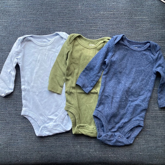 Carters bodysuits 3m - Picture 1 of 2